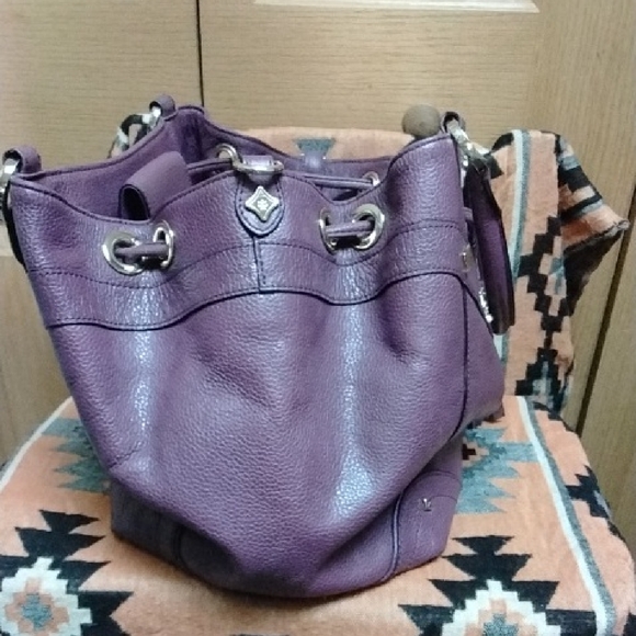MCM Purple Drawstring Bucket Bag And Matching Wallet Set - Picture 13 of 14